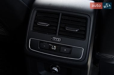 Седан Audi A4 2016 в Львове