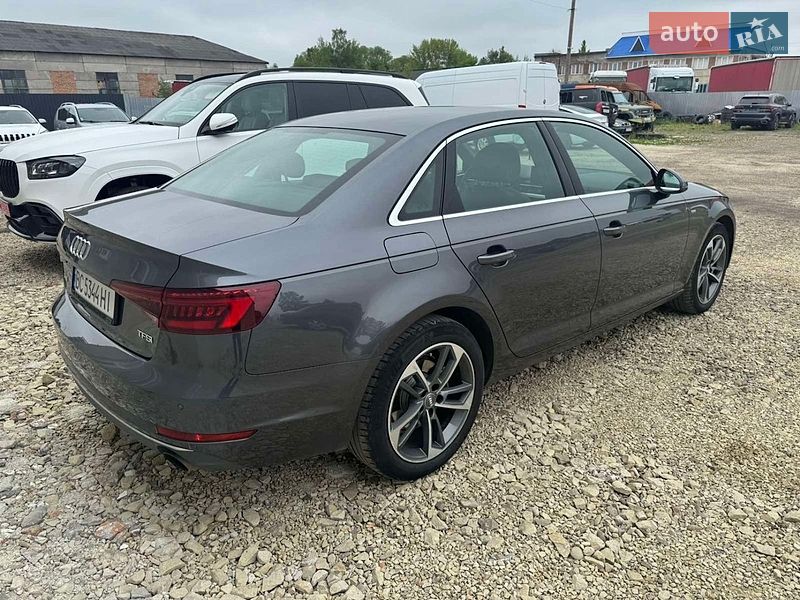 Седан Audi A4 2018 в Львове
