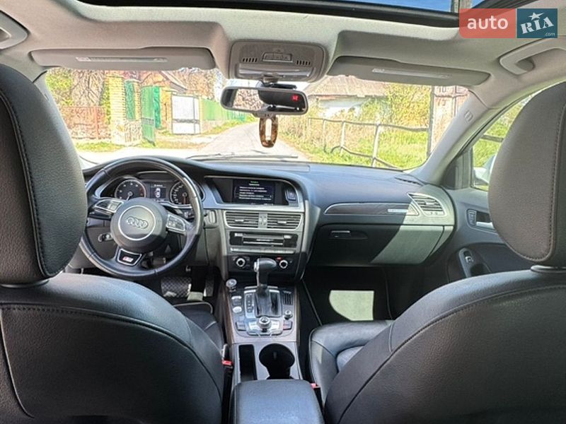 Седан Audi A4 2015 в Калинівці