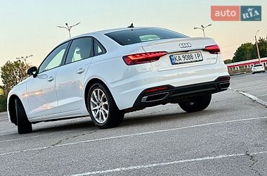 Седан Audi A4 2022 в Одессе