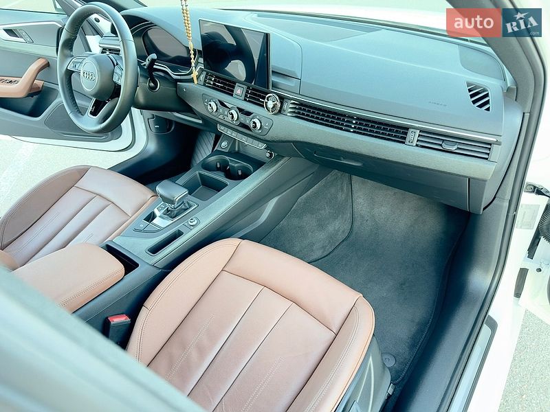 Седан Audi A4 2022 в Одессе