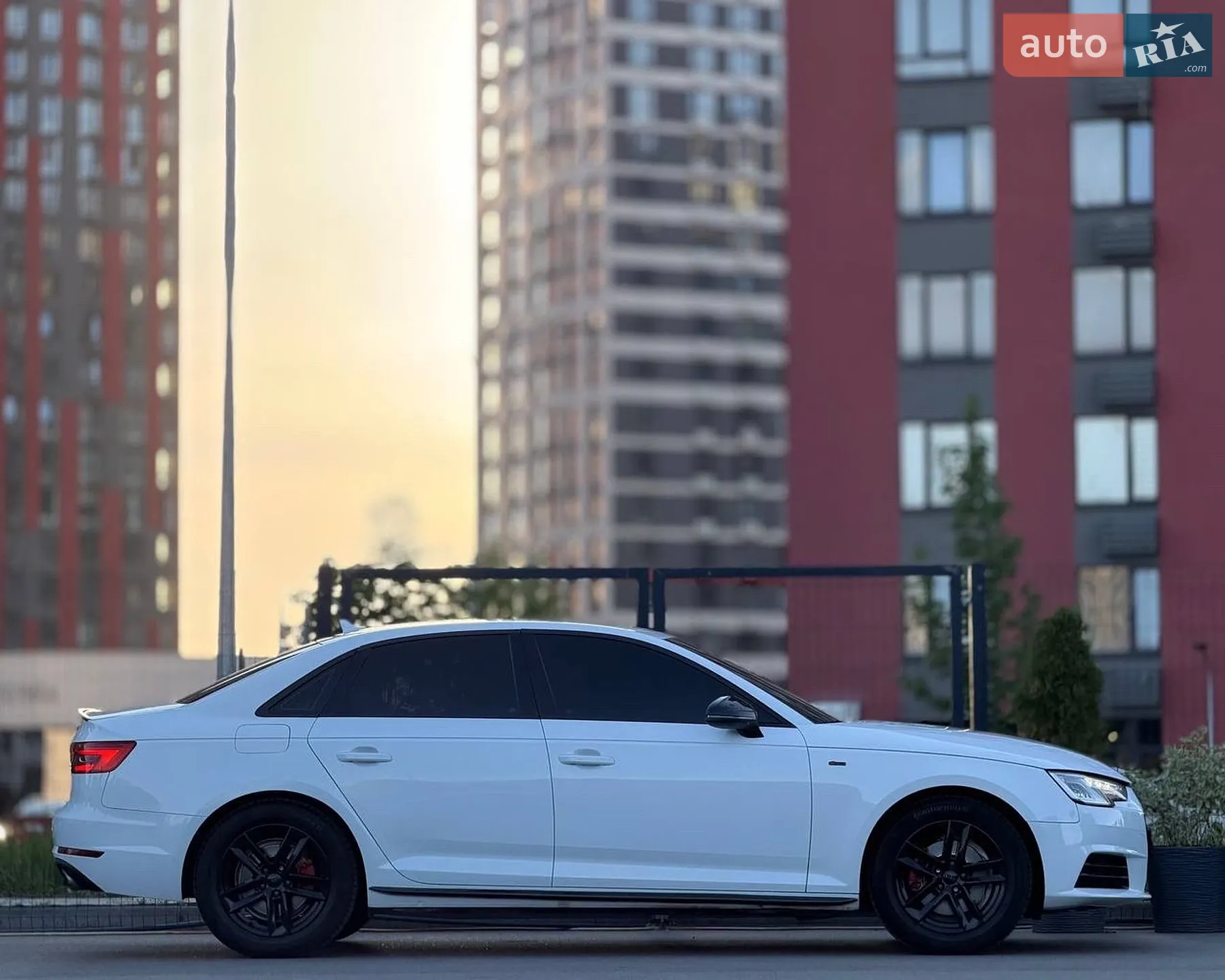 2017 Audi A4 - мініатюра 5
