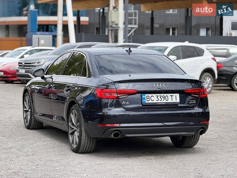 Седан Audi A4 2016 в Львові