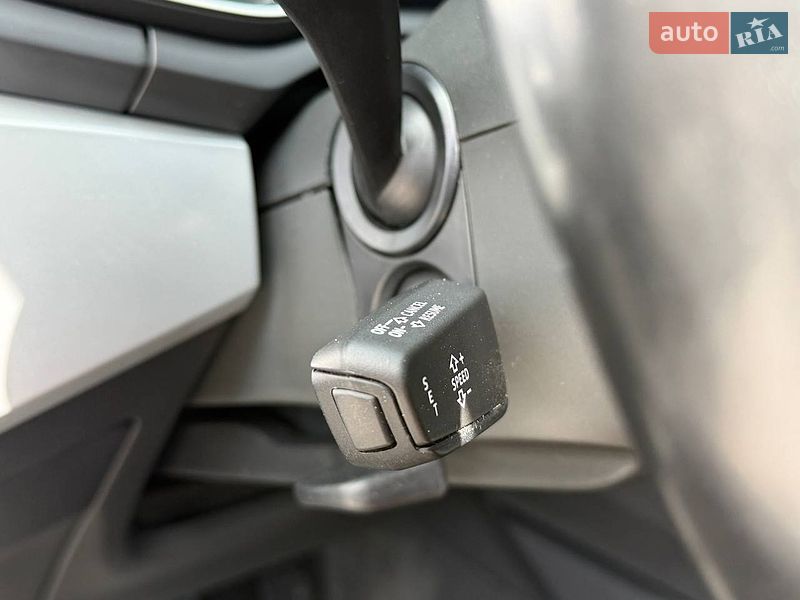 Седан Audi A4 2016 в Львове