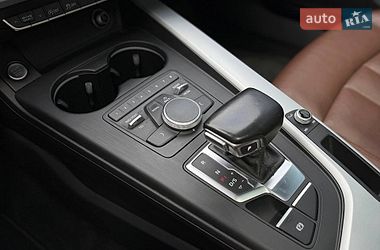 Седан Audi A4 2016 в Львові