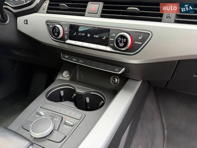 Седан Audi A4 2016 в Львові
