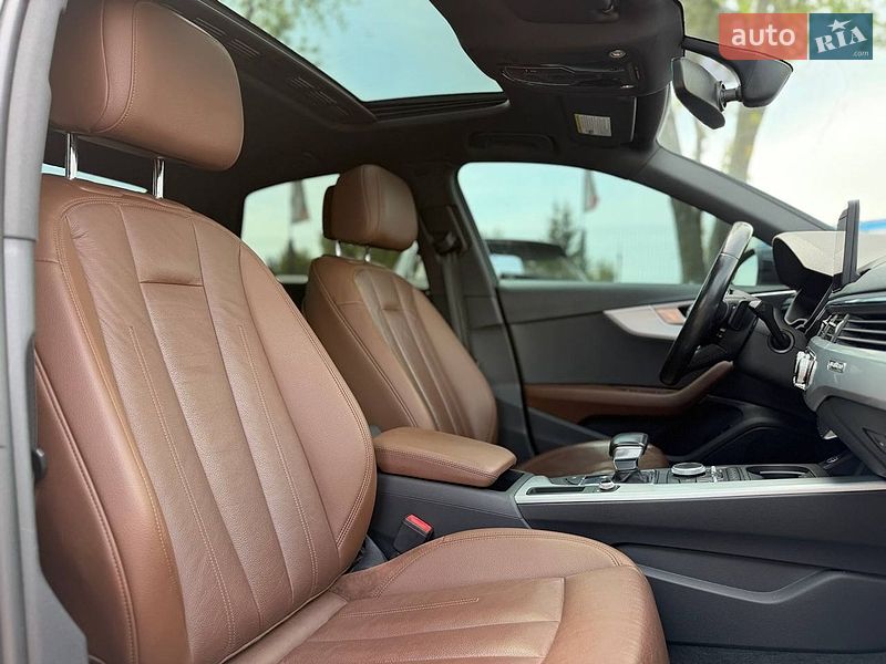 Седан Audi A4 2016 в Львові