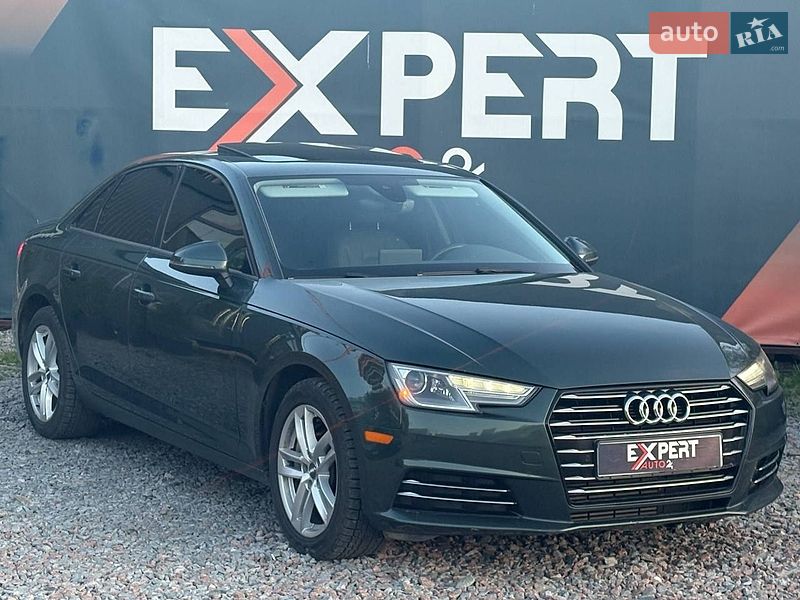 Седан Audi A4 2016 в Львове