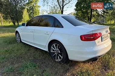 Седан Audi A4 2013 в Олександрії