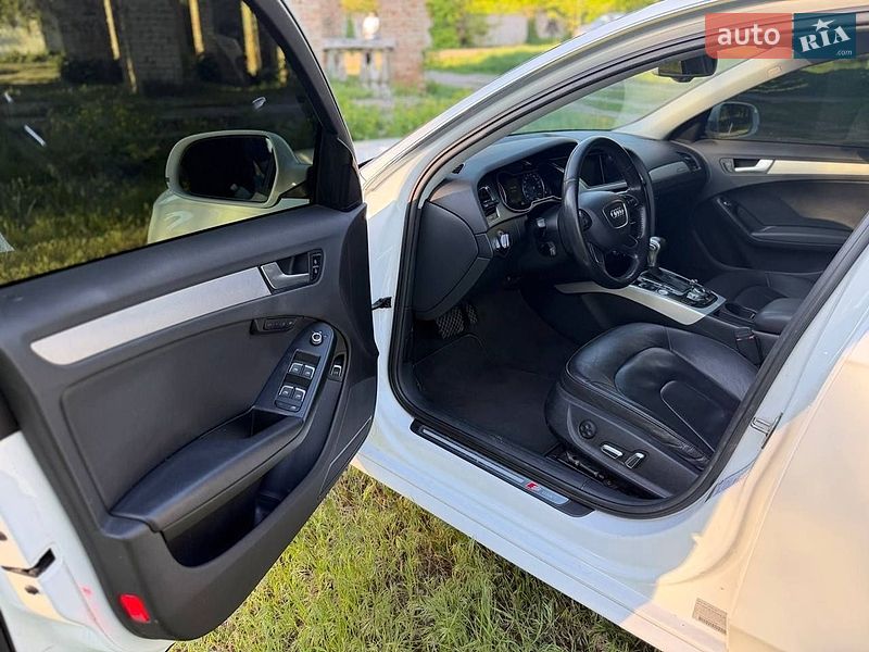 Седан Audi A4 2013 в Олександрії