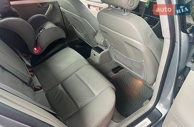Седан Audi A4 2005 в Киеве