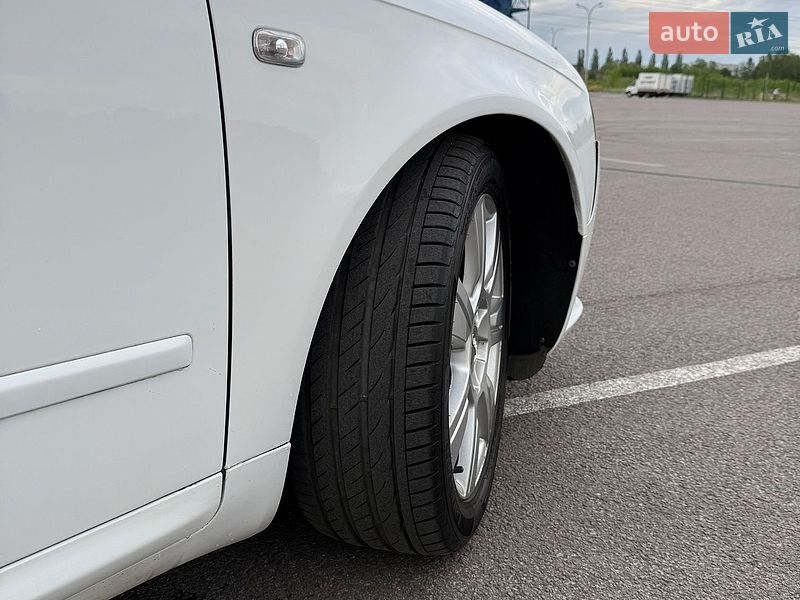 Универсал Audi A4 2008 в Ровно