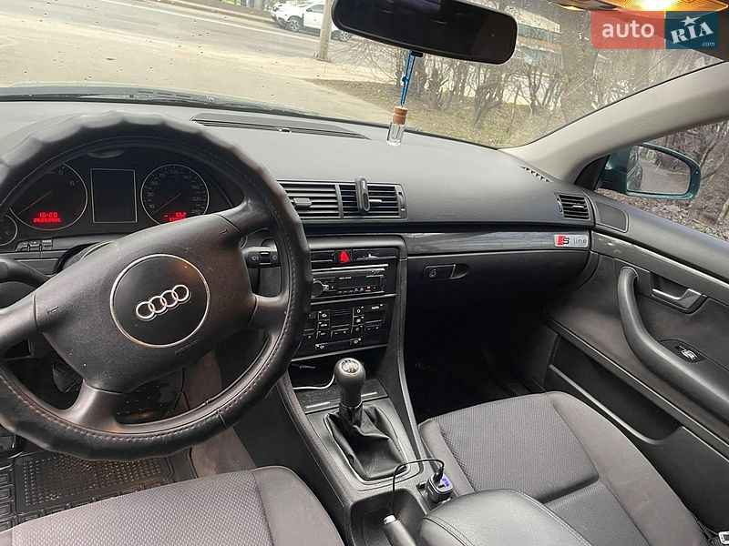 Седан Audi A4 2001 в Виннице