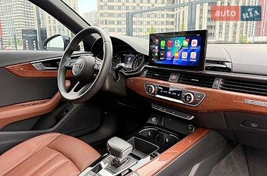 Седан Audi A4 2021 в Киеве