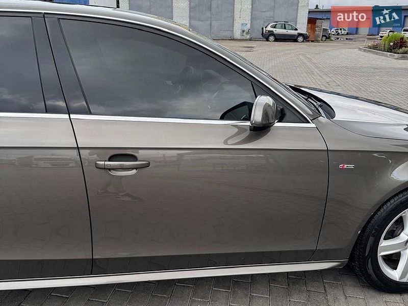 Седан Audi A4 2012 в Запорожье
