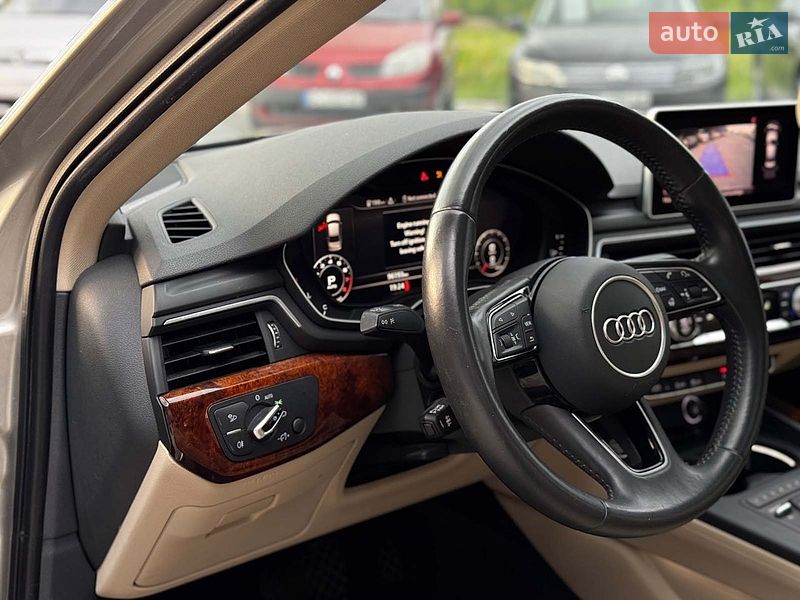 Седан Audi A4 2016 в Львове