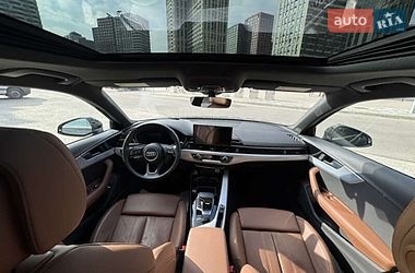 Седан Audi A4 2019 в Львові