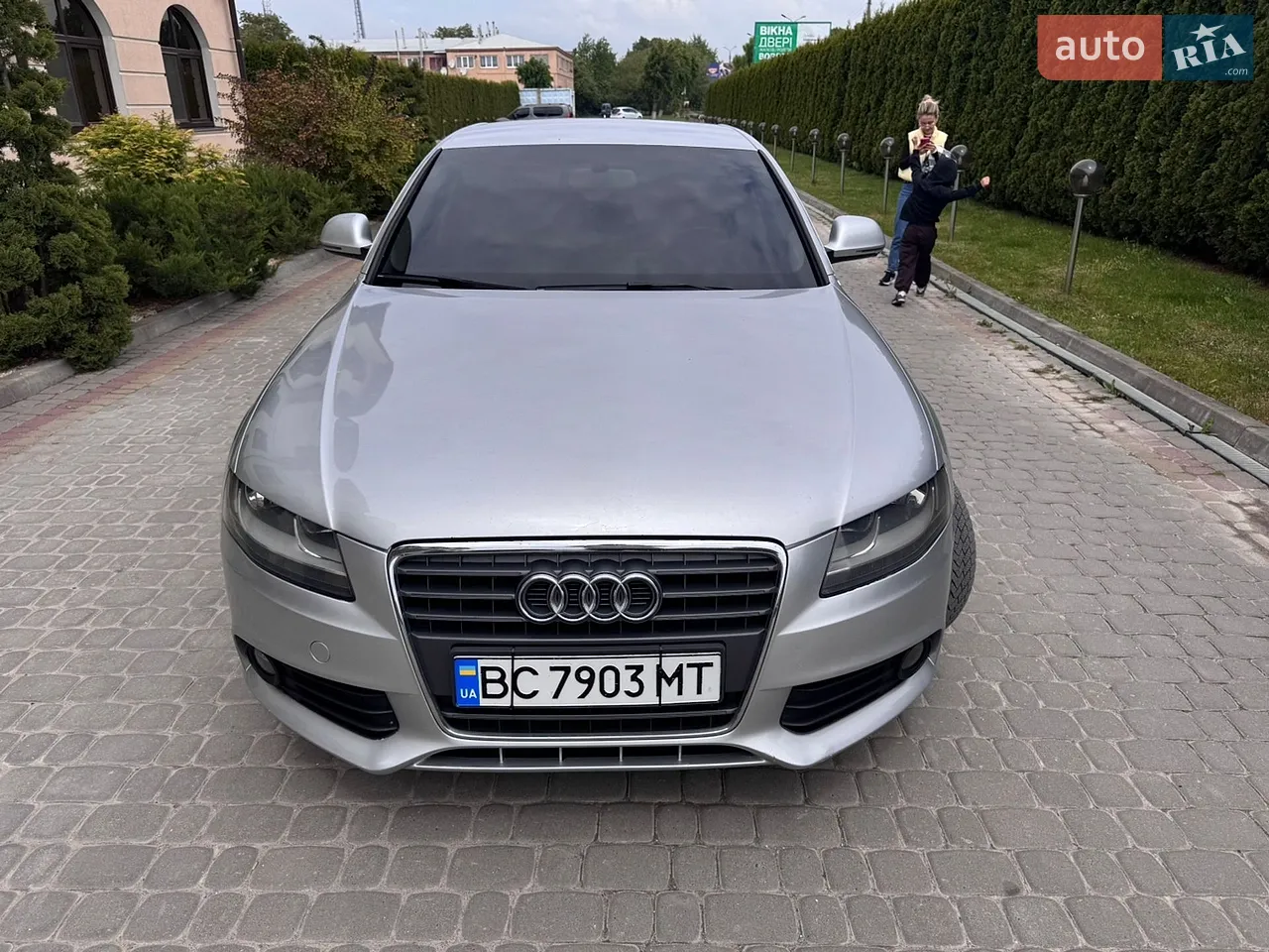 2010 Audi A4 - мініатюра 9