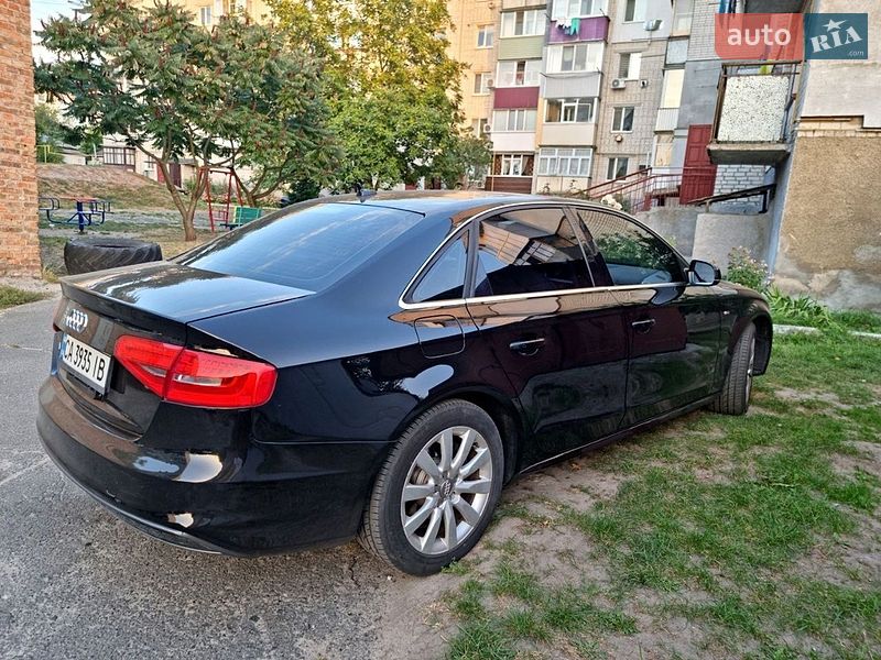 Седан Audi A4 2014 в Золотоноші