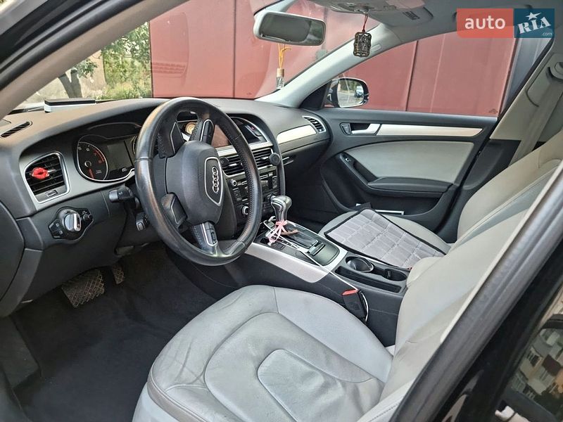 Седан Audi A4 2014 в Киеве