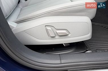 Седан Audi A4 2021 в Львове