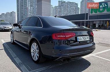 Седан Audi A4 2014 в Киеве