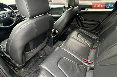 Седан Audi A4 2013 в Дніпрі