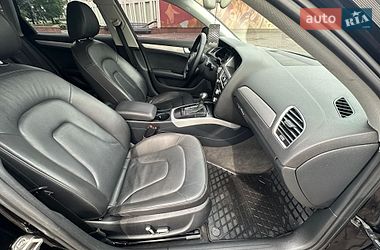 Седан Audi A4 2013 в Дніпрі