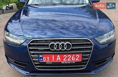 Седан Audi A4 2014 в Житомире
