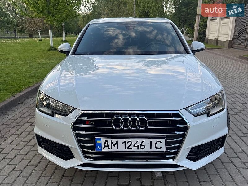 Audi A4 2018