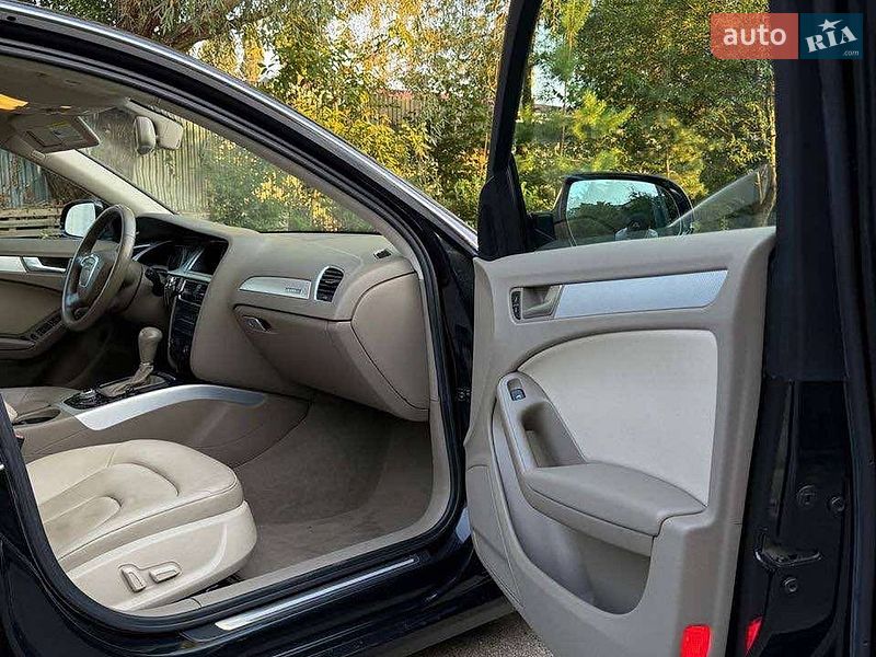 Седан Audi A4 2010 в Полтаві