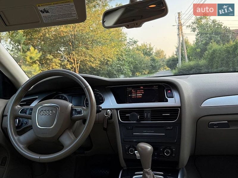 Седан Audi A4 2010 в Полтаві