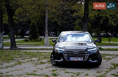 Седан Audi A4 2023 в Киеве