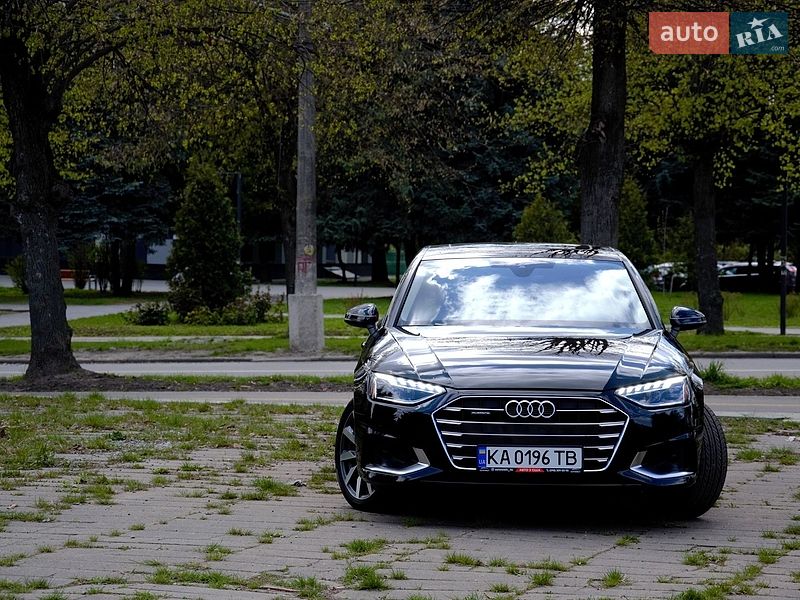 Седан Audi A4 2023 в Киеве