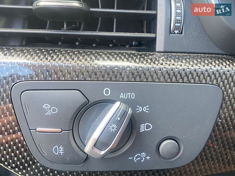 Универсал Audi A4 2020 в Хмельницком