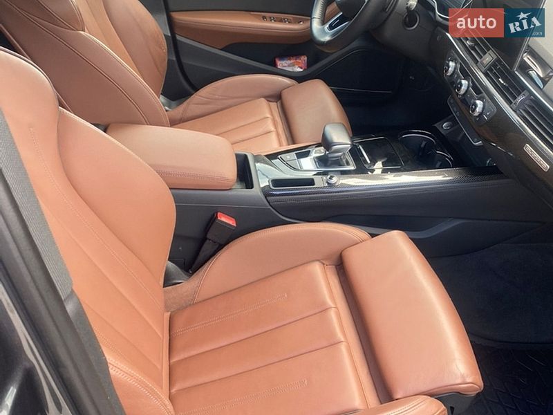 Универсал Audi A4 2020 в Хмельницком