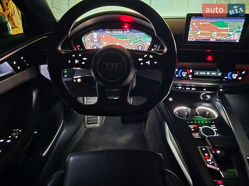 Седан Audi A4 2016 в Хмельницком