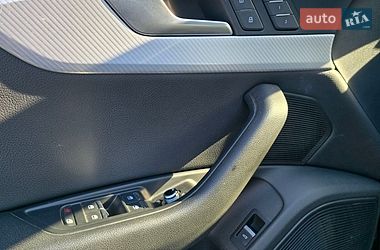 Седан Audi A4 2016 в Хмельницком
