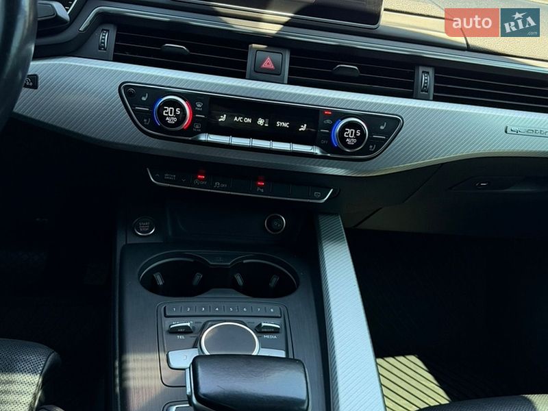Седан Audi A4 2016 в Одессе