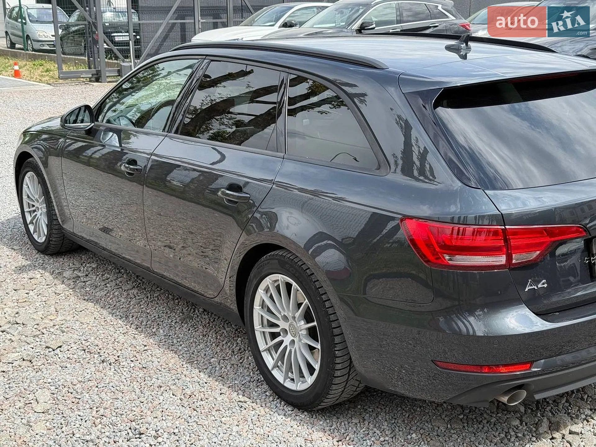 2016 Audi A4 - мініатюра 12