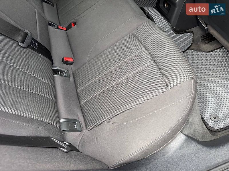 Универсал Audi A4 2016 в Стрые