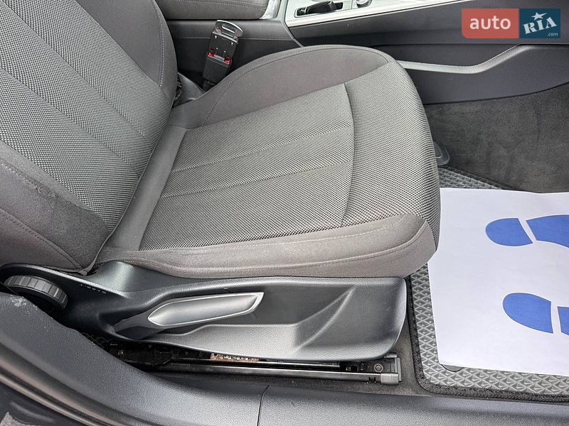Универсал Audi A4 2016 в Стрые