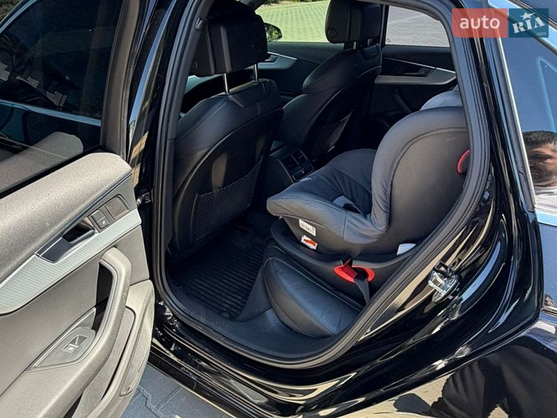 Седан Audi A4 2016 в Одессе