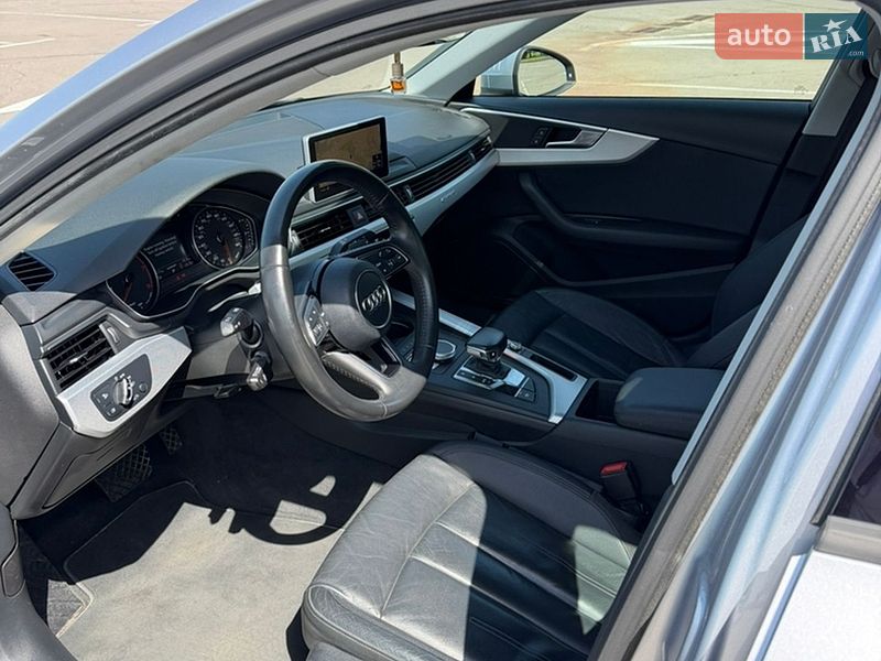 Седан Audi A4 2016 в Василькове