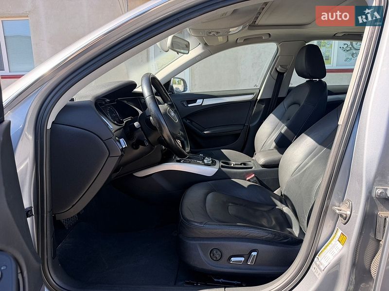 Седан Audi A4 2014 в Луцке