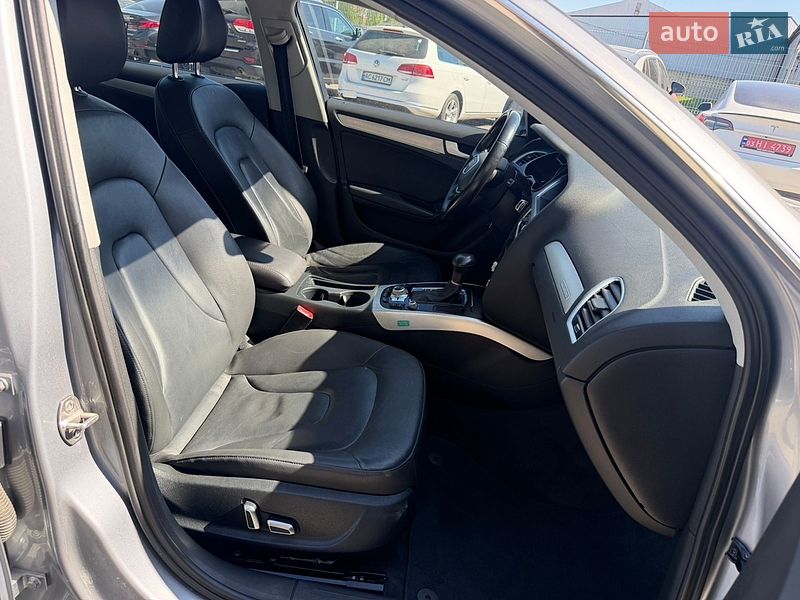Седан Audi A4 2014 в Луцке
