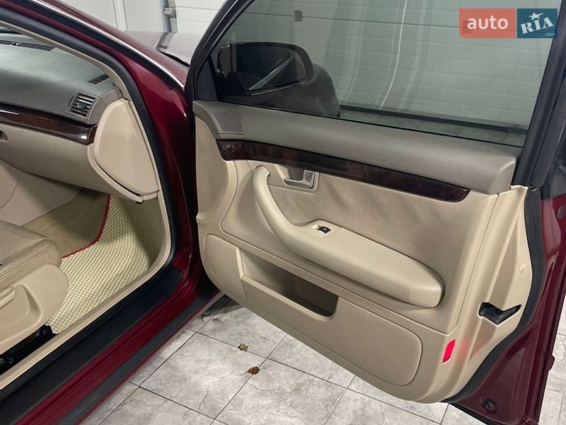 Седан Audi A4 2003 в Львові