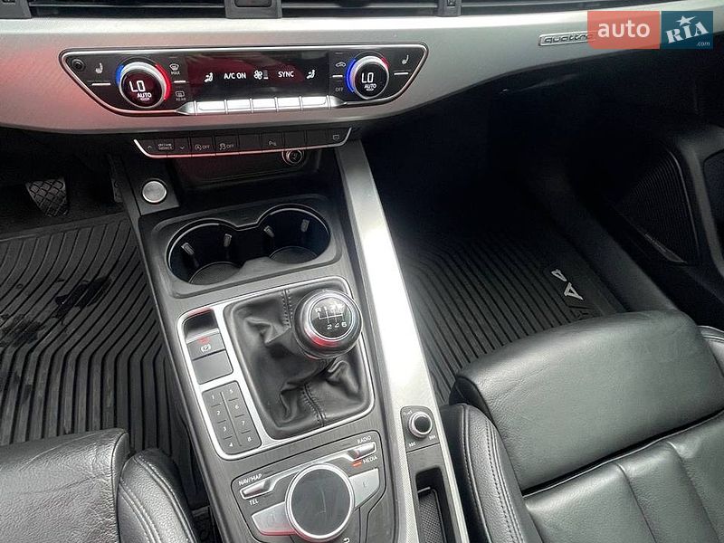 Седан Audi A4 2017 в Львове