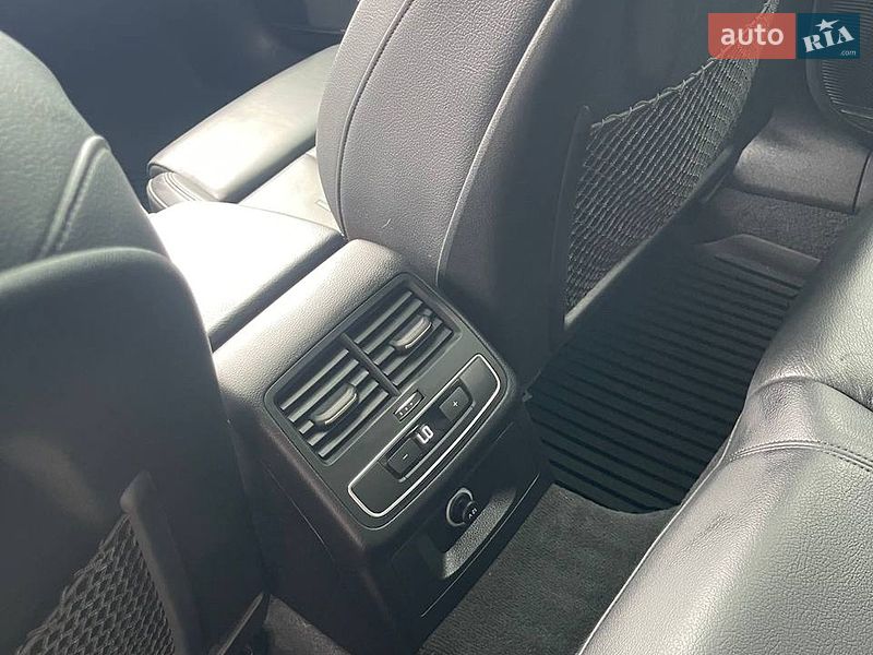 Седан Audi A4 2017 в Львове