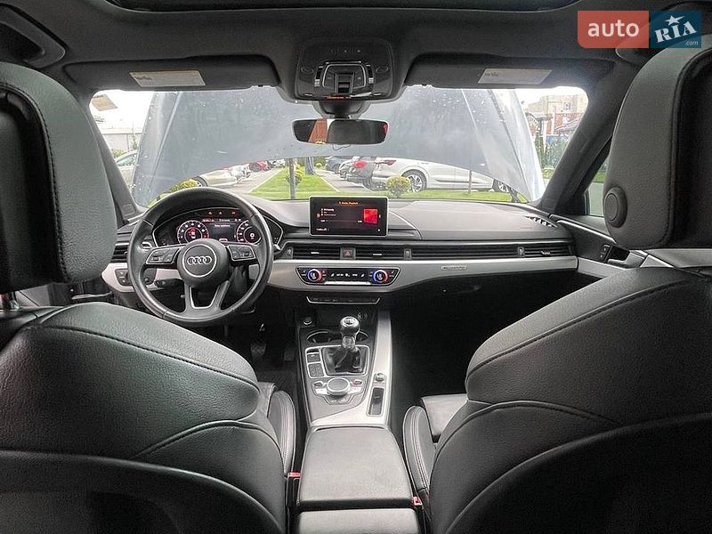 Седан Audi A4 2017 в Львове